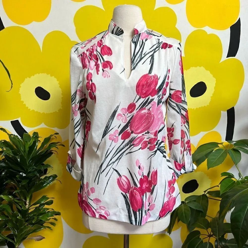 Peak 70s Vintage Boho Slit Neck Pink Floral Print Blouse